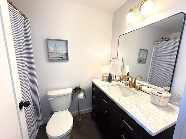 Hair dryer - Simply Saugy - A Relaxing Saugatuck Getaway! (Saugatuck)