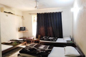 Room - Shama Hotel (Rawalpindi)