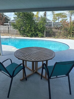 Pool - Perfect 3-bedroom house with AC in enjoyable Cocoa and private swimming pool (Cocoa)