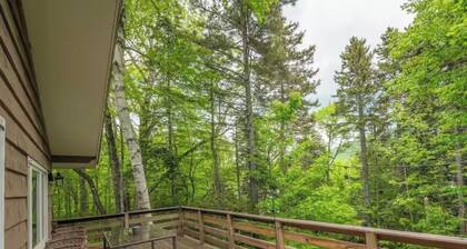 Private Spring Cabin Close To Hiking Trails, Somerset Lake, & Golf Course