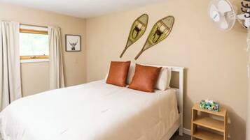 4 bedrooms, WiFi, bed sheets