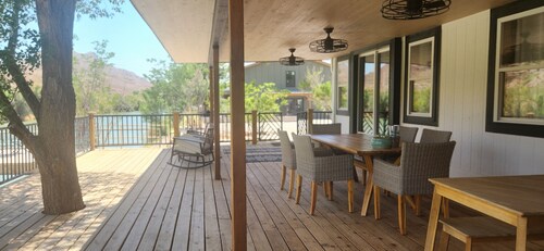 Riverside Retreat ~ Relaxing river and mountain views