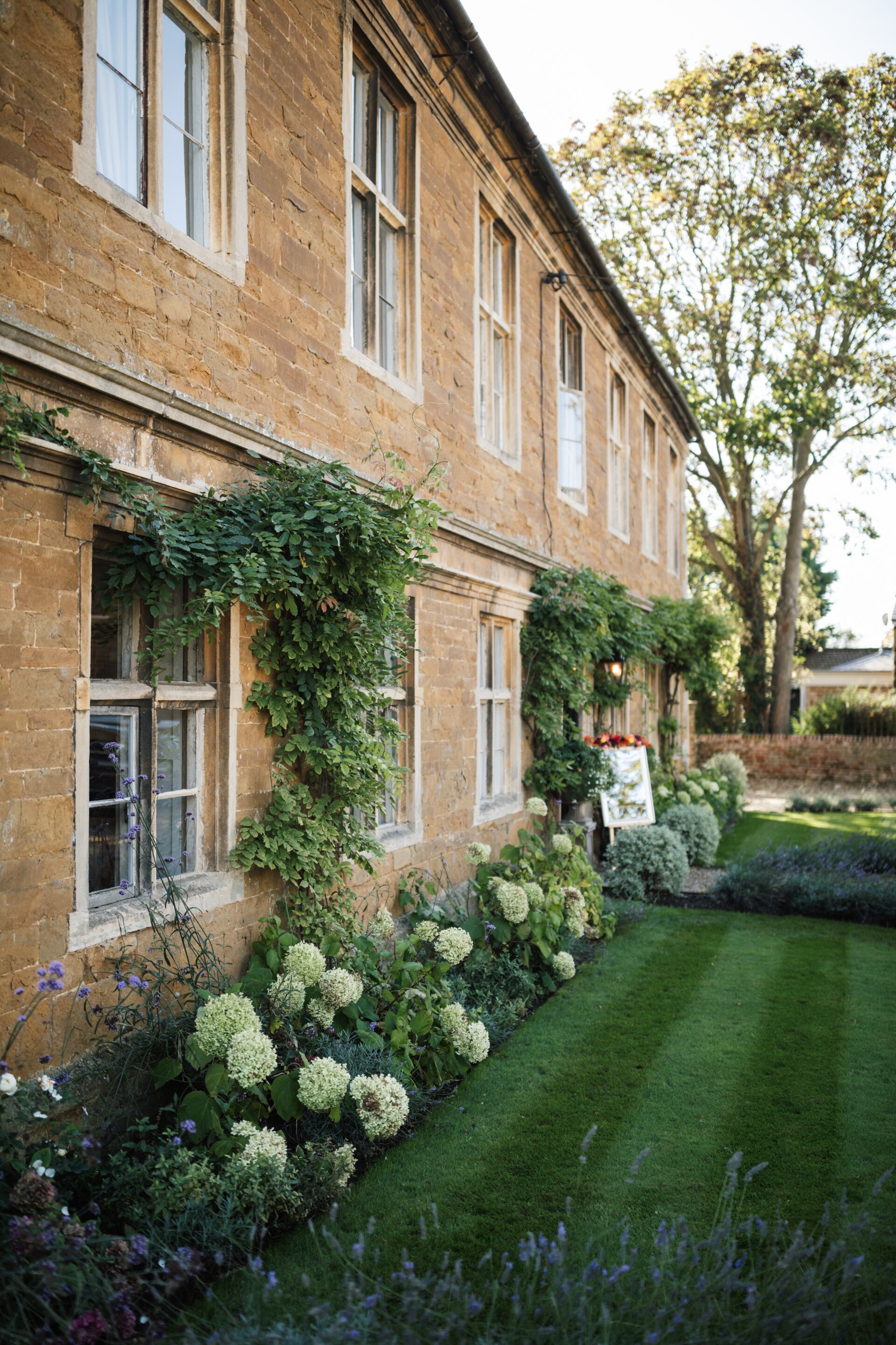 Exclusive House, Ensuite (Allington Manor ) | Garden