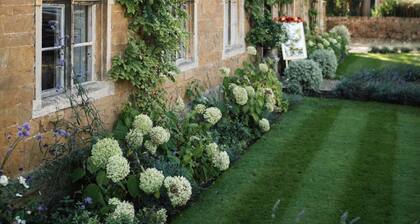 Allington Manor