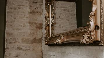 Exclusive House, Ensuite (Allington Manor )