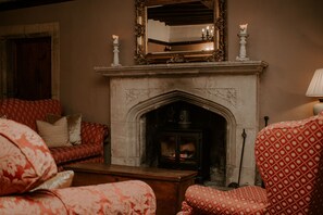 Lobby - Allington Manor (Allington)