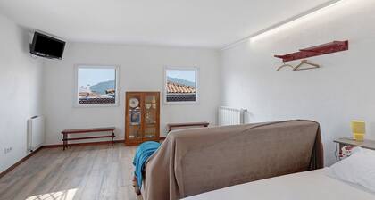 Portas de Caminha III Studio with Shared Terrace, Balcony and Wi-Fi