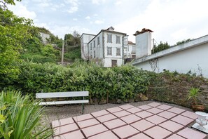 Terrace/patio - Portas de Caminha II with Mountain View, Minho River, Shared Terrace and Wi-Fi (Caminha)