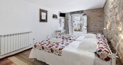 'Portas de Caminha I' in the Heart of Caminha, Minho River, Shared Terrace & Wi-Fi