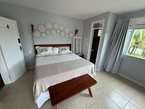 5 chambres, fer et planche à repasser, Wi-Fi, draps fournis