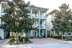 Exterior - Water Dog II | Community Pool/Hot Tub | 6-Seater Golf Cart | Tram to Beach (Destin)
