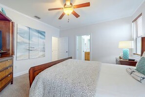 Room - Water Dog II | Community Pool/Hot Tub | 6-Seater Golf Cart | Tram to Beach (Destin)