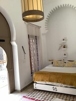 Habitación doble | Tabla de planchar con plancha y wifi gratis