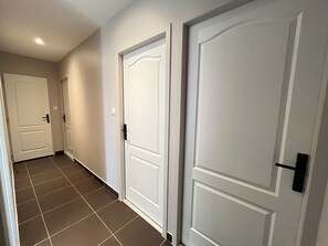 Interior - Modern house with terrace and parking. Overlooking the city (Clermont-Ferrand)