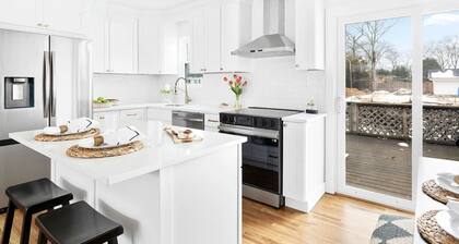 Immaculate 3-bedroom home in peaceful Bellport Village with AC