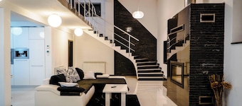 Tranquil 3-bedroom house with AC in charming Alba Iulia