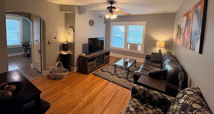Cozy #2 for YOU! 1-bed apartment in fantastic Sherman Hill Downtown Des Moines