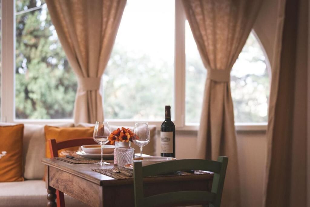 Deluxe Apartment, Garden View | Dining