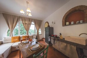 ดีลักซ์อพาร์ทเมนท์, วิวสวน | บริเวณนั่งเล่น