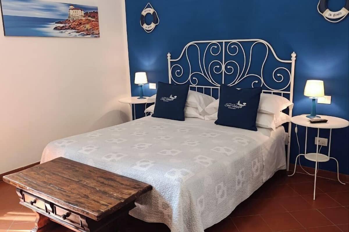 Premium bedding, free WiFi, bed sheets