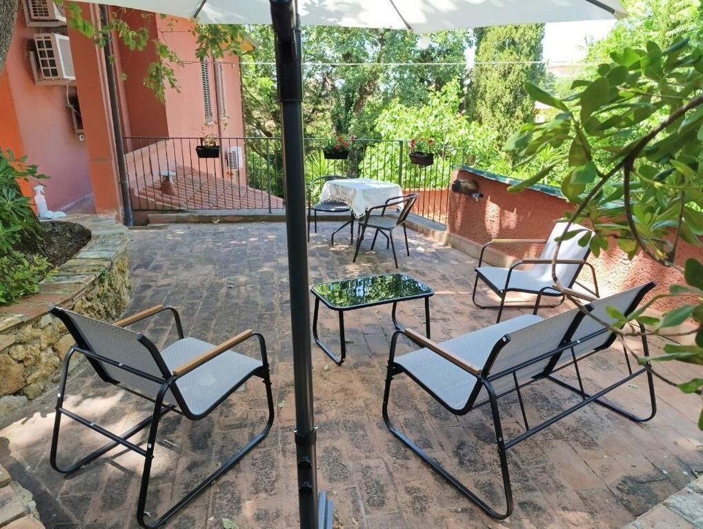 Superior Double Room, Garden View | Outdoor dining