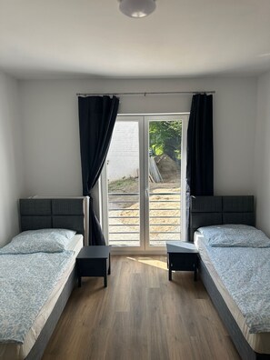 WiFi, bed sheets - Apartment '6 Zimmer' with Wi-Fi (Hamburg)
