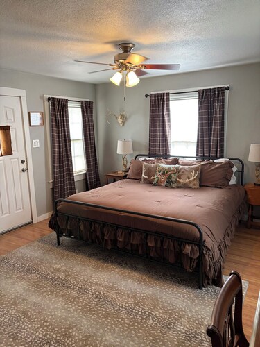 A beautifully renovated 1950s cottage located in the heart of Brady, Texas.