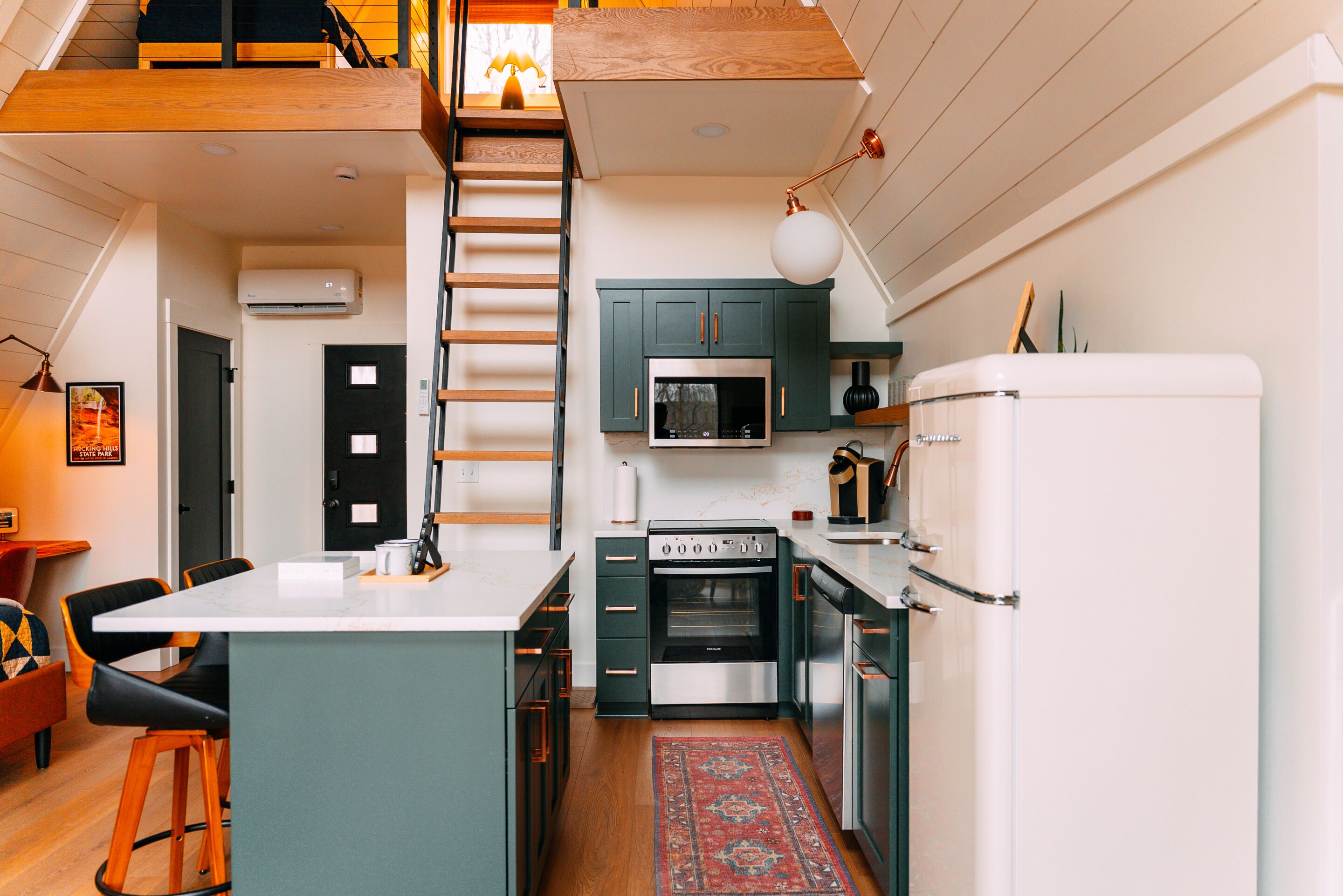Coffee/tea maker, fridge, microwave, oven
