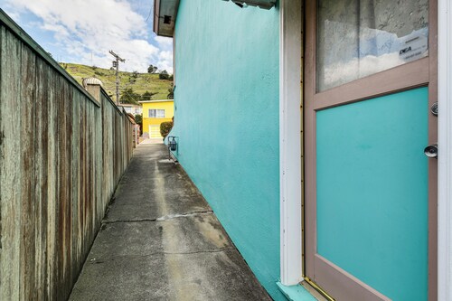 Casa Luna - Mtn Views in South San Francisco!