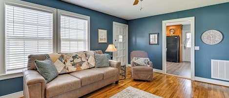 House (2 Bedrooms) | Interior