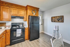 House (2 Bedrooms) | Interior