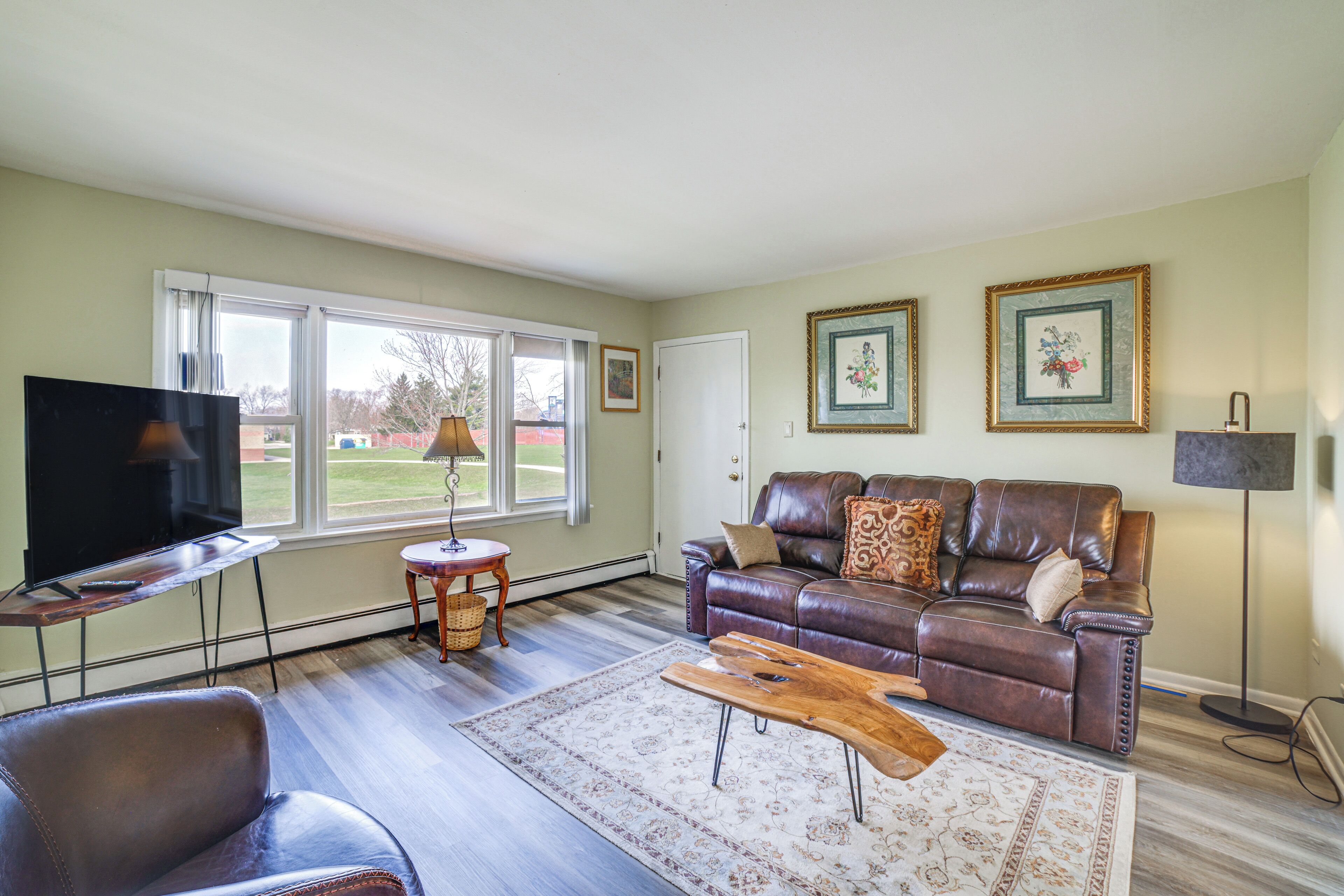 Apartment (2 Bedrooms) | Front of property