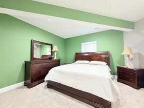 4 habitaciones, escritorio, tabla de planchar con plancha y wifi gratis 