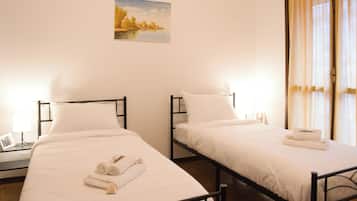 Iron/ironing board, WiFi (free), bed sheets