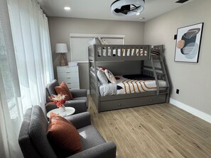 3 bedrooms, WiFi, bed sheets