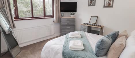 5 bedrooms, free WiFi, individually decorated, individually furnished
