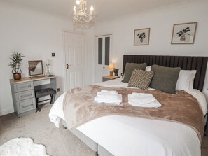 5 chambres, décor unique, ameublement unique, accès au Wi-Fi (inclus)