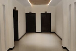 Interior - Evergreen Guest Lodge  (Islamabad)