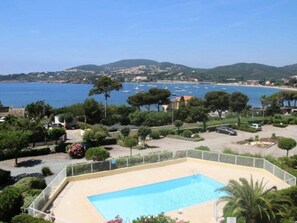 Pool - Magnifique 2 pièces climatisé avec vue mer et piscine (Saint-Raphaël)