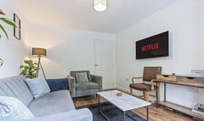 TV - Etihad Stay with Parking (Manchester)
