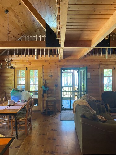 Peaceful Off Grid cabin on Eskatassis pond  that is perfect for relaxing stays.