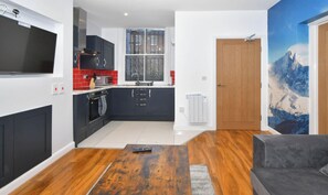 Interior - 2 Bedroom Central Stay (Alton Towers & Staffordshire Villages)