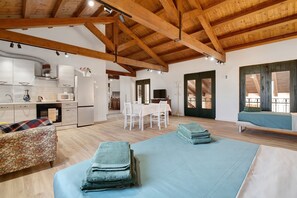 Room - Apartment 'Marina' with Shared Pool, Garden, and Wi-Fi (Jesolo)