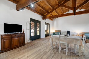 Dining - Apartment 'Marina' with Shared Pool, Garden, and Wi-Fi (Jesolo)