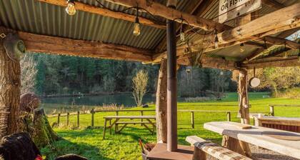 Wysteria: Swimming Lake, BBQ hut, Games Room