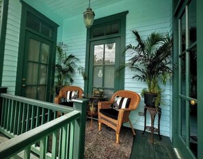 Terrace/patio - The Big Muddy Inn & Blues Room in Beautiful Natchez, MS- B. B. King Suite (Natchez)
