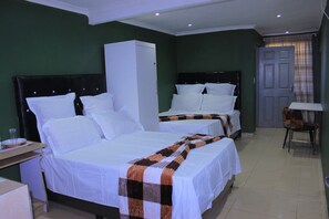 Room - ablrine home&lode  (Cape Town)