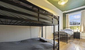 WiFi, bed sheets - Elaine`s Central Stay (Nottingham)