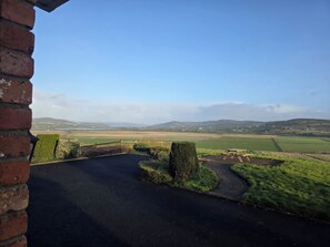 Terrace/patio - An Grianán Getaway (Burt)
