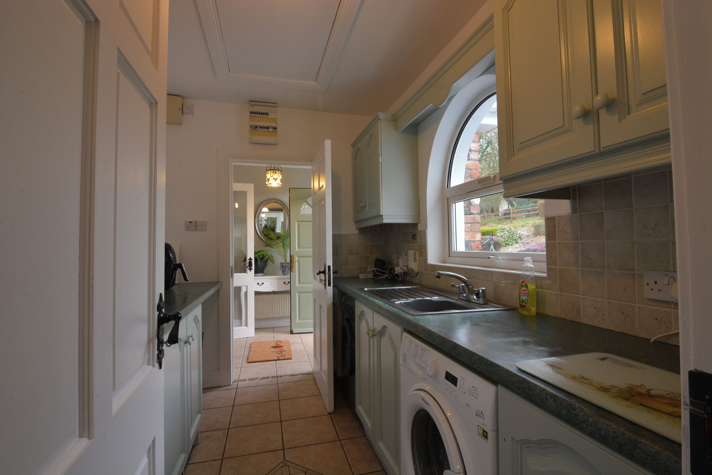 Dishwasher, cookware/dishes/utensils